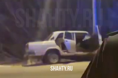 Погиб 32-летний водитель ВАЗа в Ростове: врезался в столб