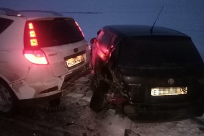Автоледи задавила мужчину, оформлявшего ДТП на трассе в Ростовской области