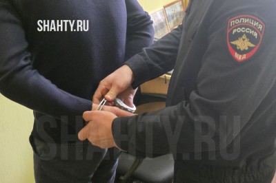 В г. Шахты парень нашел платежный стикер и отправился за покупками