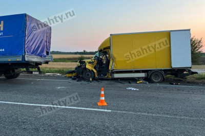 Погибли два водителя на трассе под Ростовом