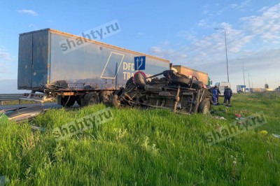 Двое погибли в страшной аварии на трассе М-4 «Дон» в Ростовской области