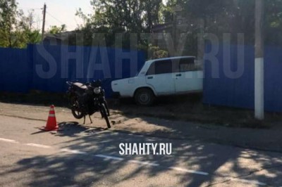 В хуторе Керчик-Савров под Шахтами из-за ребенка ВАЗ улетел в забор