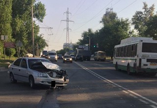 Пьяный водитель автобуса спровоцировал столкновение с Hyundai Accent в Ростове