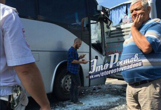 Столкнулись 2 автобуса, перевозившие детей, на трассе Ростов — Батайск [Фото]