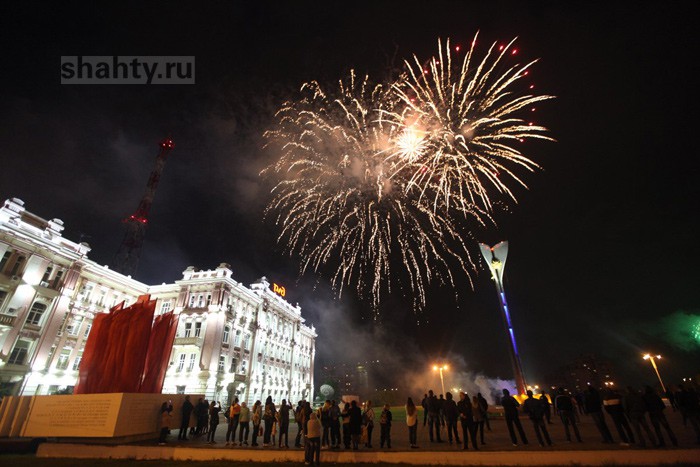 Губернатор отменил концерт и фейерверк в Ростове на День города