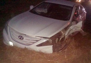 В г. Шахты столкнулись Chevrolet Camaro и Hyundai Sonata, пострадала девочка