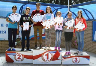 Пловцы из г. Шахты заняли 19 призовых мест в Таганроге [Фото]
