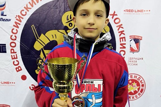 Хоккеист из г. Шахты стал призером в финале Всероссийских соревнований