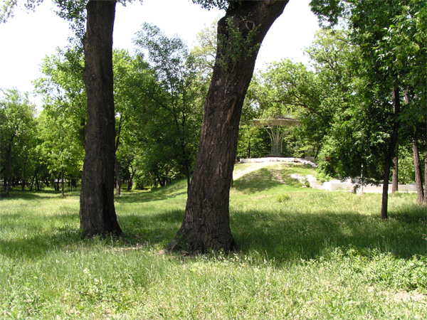 Беседка в шахтинском парке, была... - Шахты