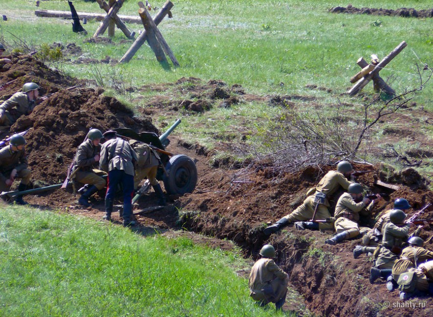 Реконструкция событий времен ВОВ, водохранилище ХБК в городе Шахты - Шахты