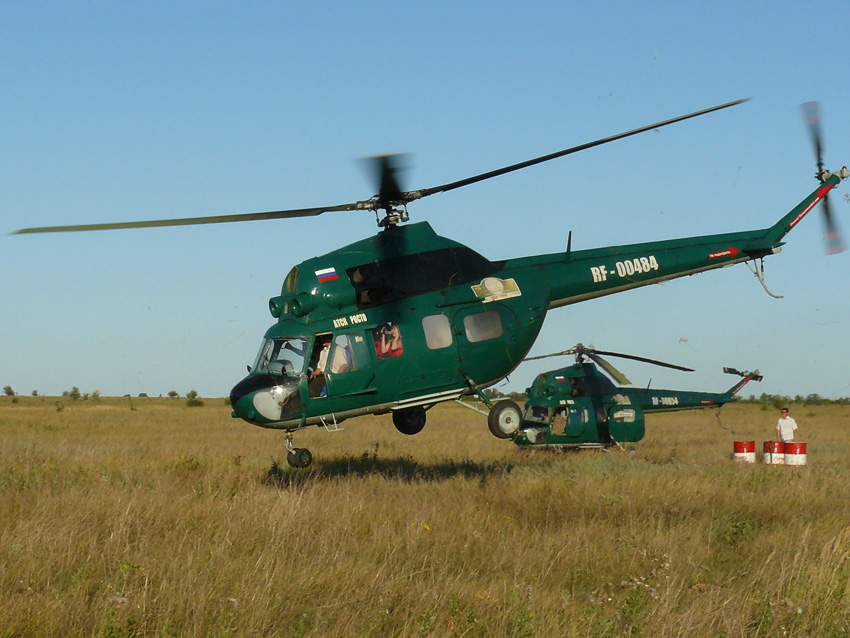 Покатушки для желающих на вертолетах Ми-2