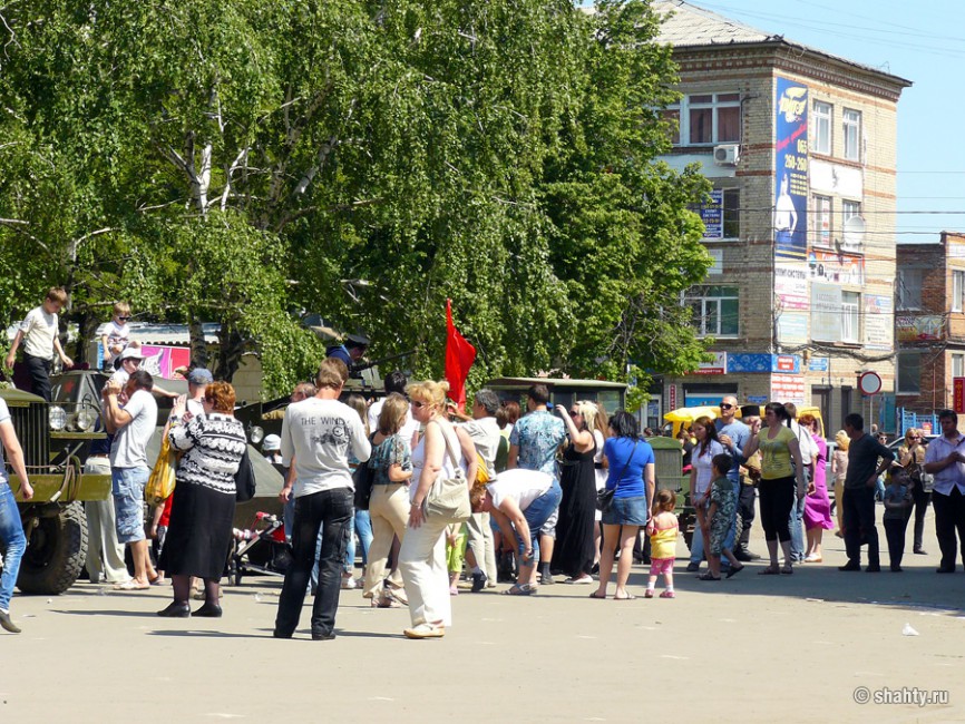 Реконструкция военных событий в Шахтах, май 2012