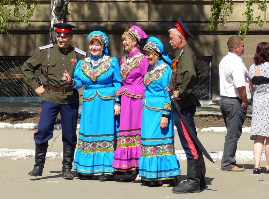 Казаки на выставке военной техники в мае 2012 г. в г. Шахты