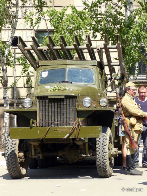 Военная техника 5 мая 2012 г. в г. Шахты, "Катюша"
