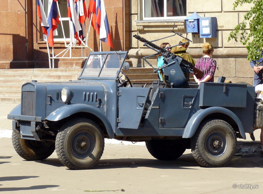 Парад в г. Шахты, автомобиль ПВО Штовер