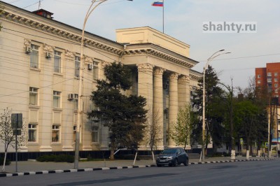 Пять студентов из Шахт будут получать именные стипендии