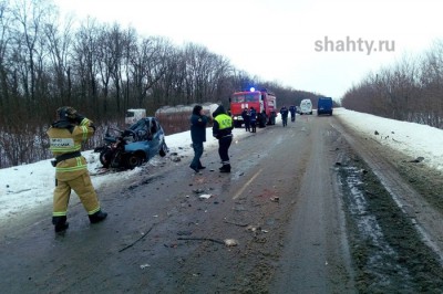 Погибли четверо в ДТП на встречке на дороге в Ростовской области
