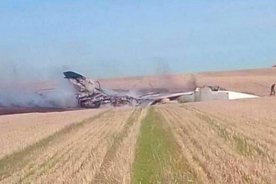 Разбился бомбардировщик Су-24 в Ростовской области