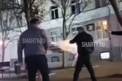 Полиция занялась стрелком в Шахтах и 53-летним раненым