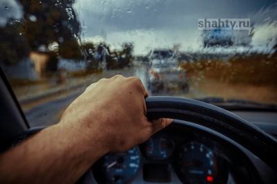 В Шахтах угнали автомобиль — 22-летний подозреваемый задержан по горячим следам