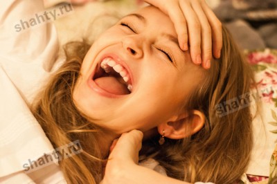 Девушка обокрала жителя Шахт, когда тот уснул дома