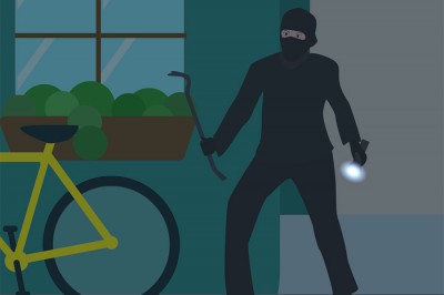 В Шахтах похитили запчасти с территории организации