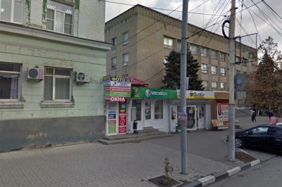 На сквер в центре Шахт нет денег, а ларьки до сих пор не демонтированы