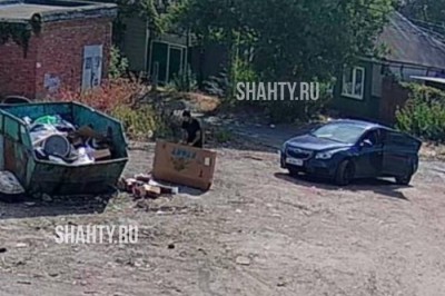 В Шахтах выявлен факт выноса мусора «не туда»