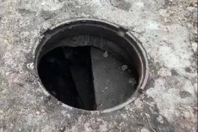 В Шахтах украли три крышки от люков на улице Ионова