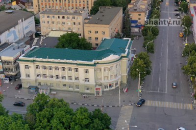 В Шахтах сносят ларьки на улице Советской — те самые скандальные