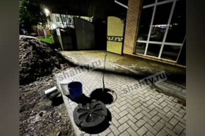 Мужчина упал в люк с водой и утонул в Ростовской области