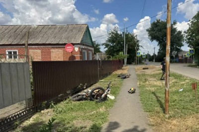 Пострадал 15-летний пассажир питбайка ATAKI в ДТП в Ростовской области