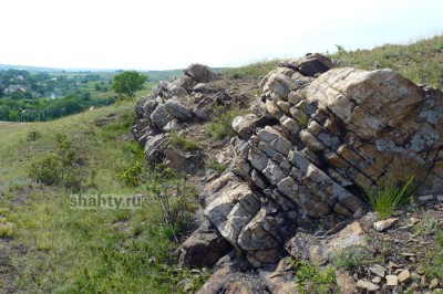 Под Шахтами незаконно добывали камень-песчаник