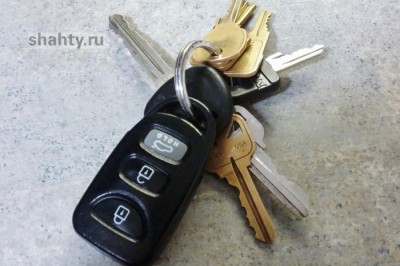 В Шахтах угнали автомобиль, чтобы покататься