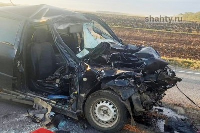 Трое погибли на трассе в Ростовской области: Chery врезался в остановившийся Камаз