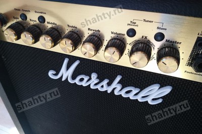 В Шахтах украли автозвук из припаркованной машины: парень арестован