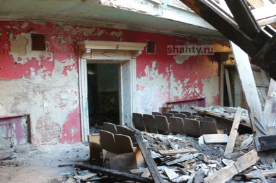 Жители Шахт из своего кармана оплатят капремонты дворцов культуры и поликлиник