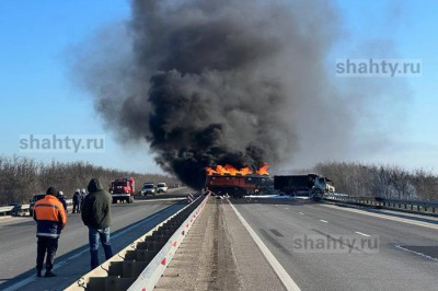 Загорелись бензовоз и грузовик после ДТП на трассе М-4 «Дон»