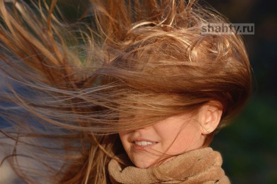 Потеплеет, но ветрено в Шахтах: погода на пятницу и выходные