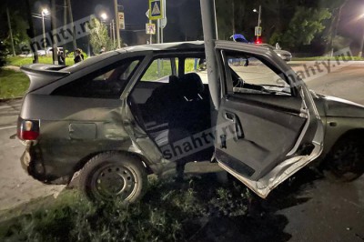 Погиб 20-летний пассажир: парни катались без прав на машине и попали в ДТП