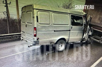 Пострадавших зажало в салоне «Газели» в Новошахтинске