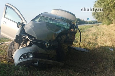 Адское ДТП: погибли два водителя иномарок на встречке в Ростовской области