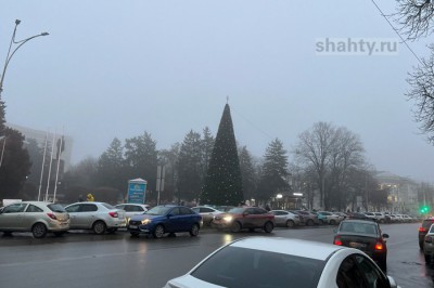 В Шахтах из-за открытия елки в среду перекроют улицу Советскую
