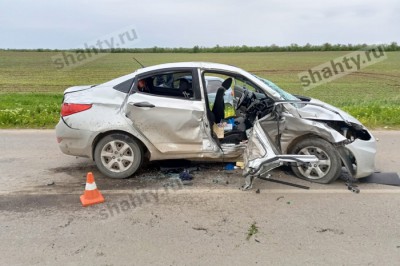 Погибли три женщины в ДТП после столкновения двух автоледи в Ростовской области