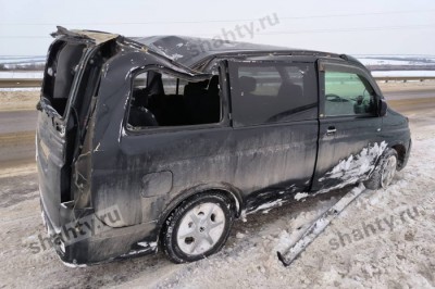Перевернулся минивен с людьми в Ростовской области: пострадали четыре пассажира