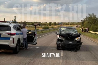 В Ростовской области попал под машину подросток на мопеде Racer