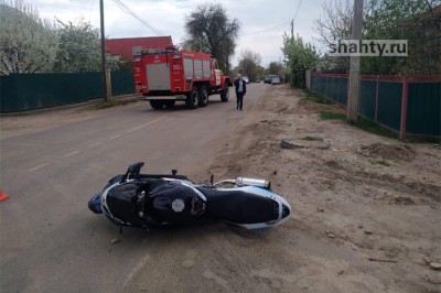 Погиб парень на мотоцикле Honda, ударившись о бампер встречной Toyota