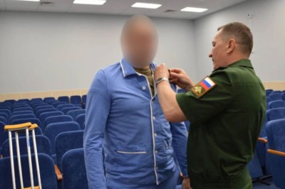 Мошенники украли 3 млн рублей у раненого участника СВО из г. Шахты