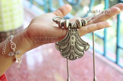 Домработница похитила украшения на миллион и проиграла деньги в онлайн-казино