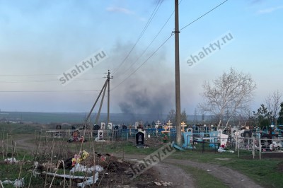 Убрать мусор на кладбищах г. Шахты власти пообещали к Пасхе